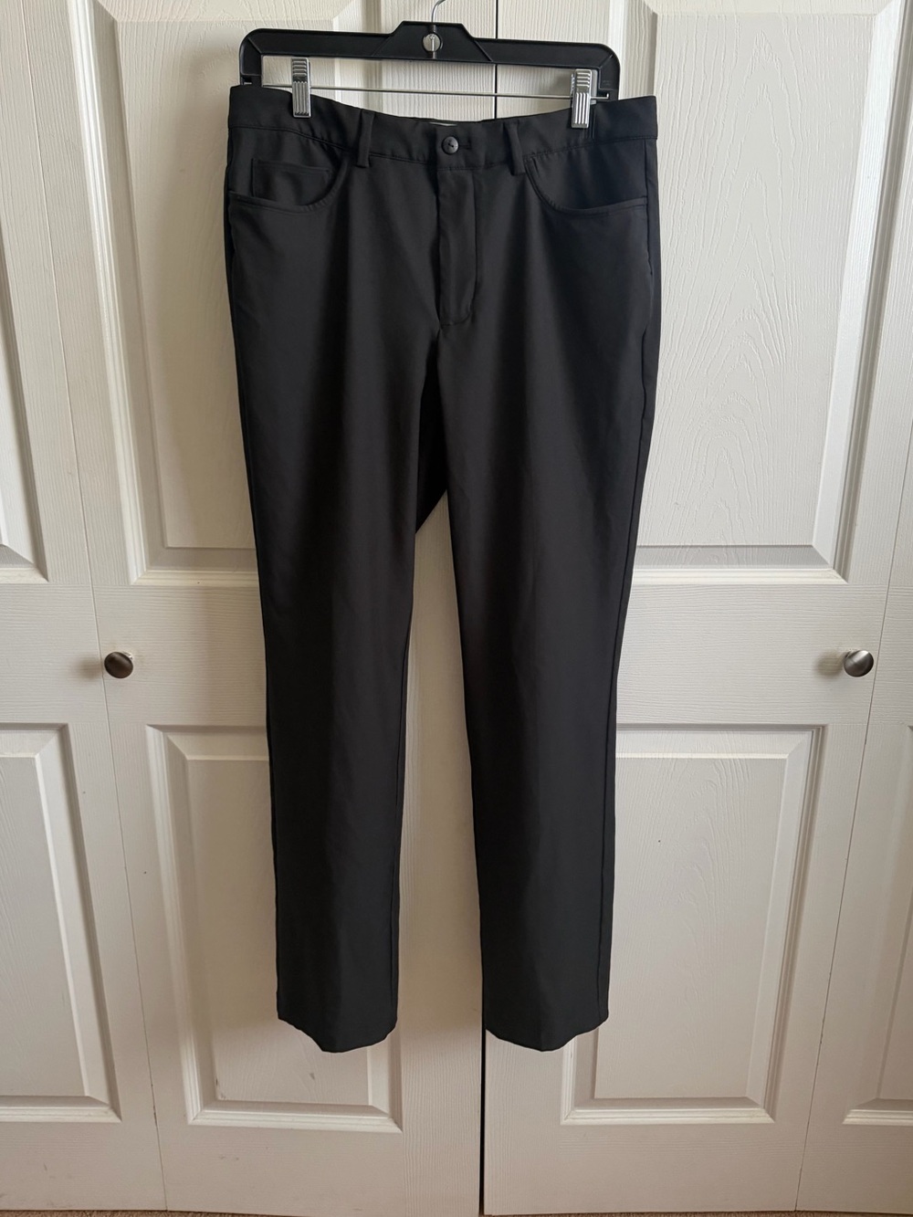 5 for $25! Greg Norman Collection Black Men's Chinos 33x32